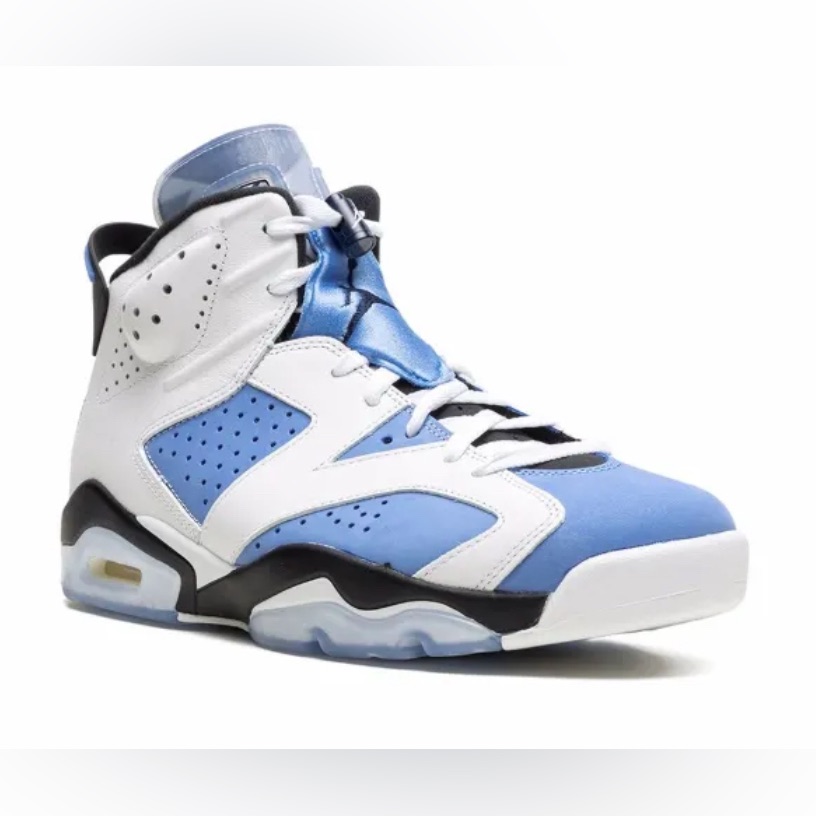 Preowned Size 9.5 Air Jordan 6 Retro "Unc" Sneakers